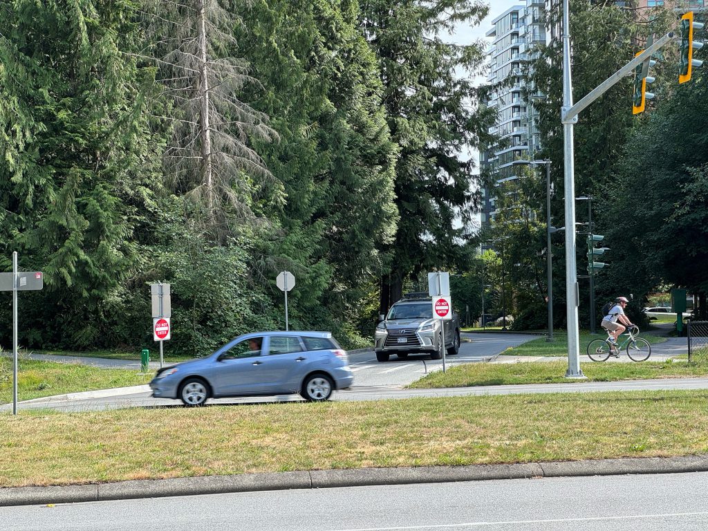 LETTER: Proposal to Alleviate Traffic Needs Closer Look