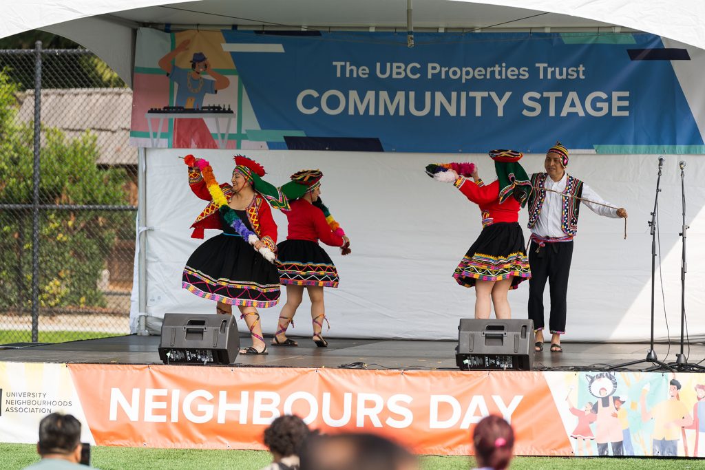 Campus Community Celebrates Summer at Neighbour’s Day